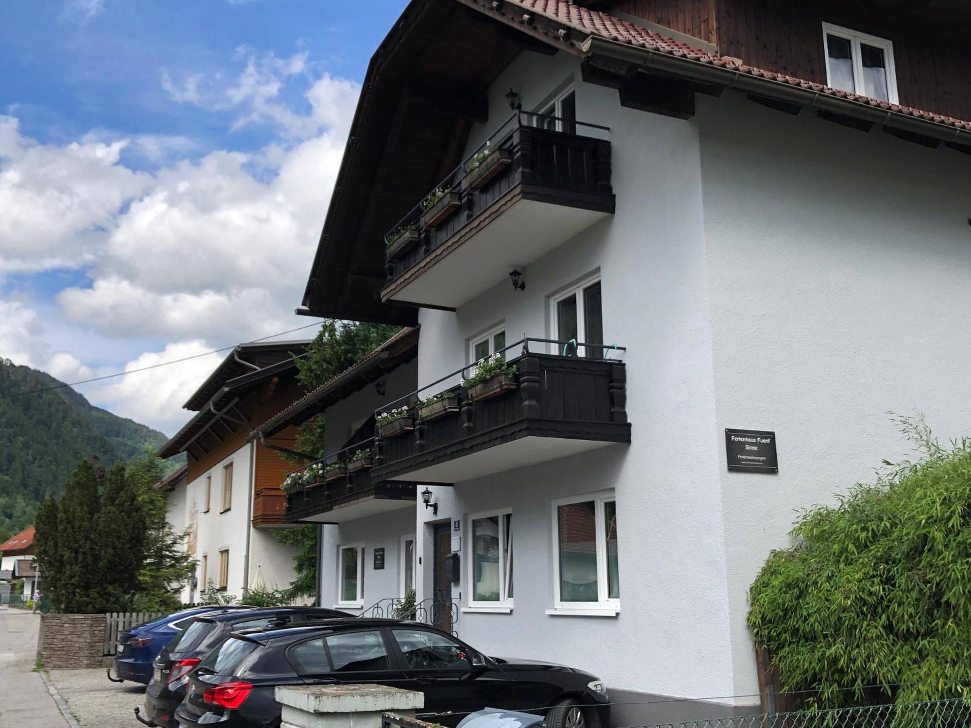 Appartement Kuhglocken Ferienhaus Fuenf Sinne Döbriach Eksteriør bilde